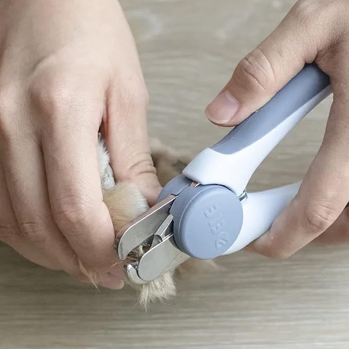 Pet Nail Clipper - Pet Grooming Tool for Nail Clipping and Trimming - Suitable for Dogs and Cats, Equipped with a Safety Guard and Razor Sharp Blade for Precision - plus a Bonus Free Nail File (Blue)
