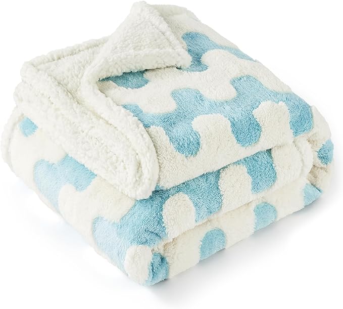 Lesure Waterproof Dog Blanket for Medium Dogs - Washable Double Sided Dog Blankets with Warm Jacquard Shag and Soft Sherpa Fleece, Pet Cat Blanket for Couch Protection, 3D Textured Wave, Blue